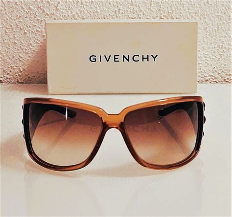 willhaben givenchy sonnenbrille|Givenchy Sonnenbrille kaufen .